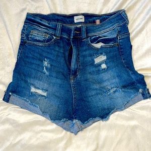 High waisted cut off shorts